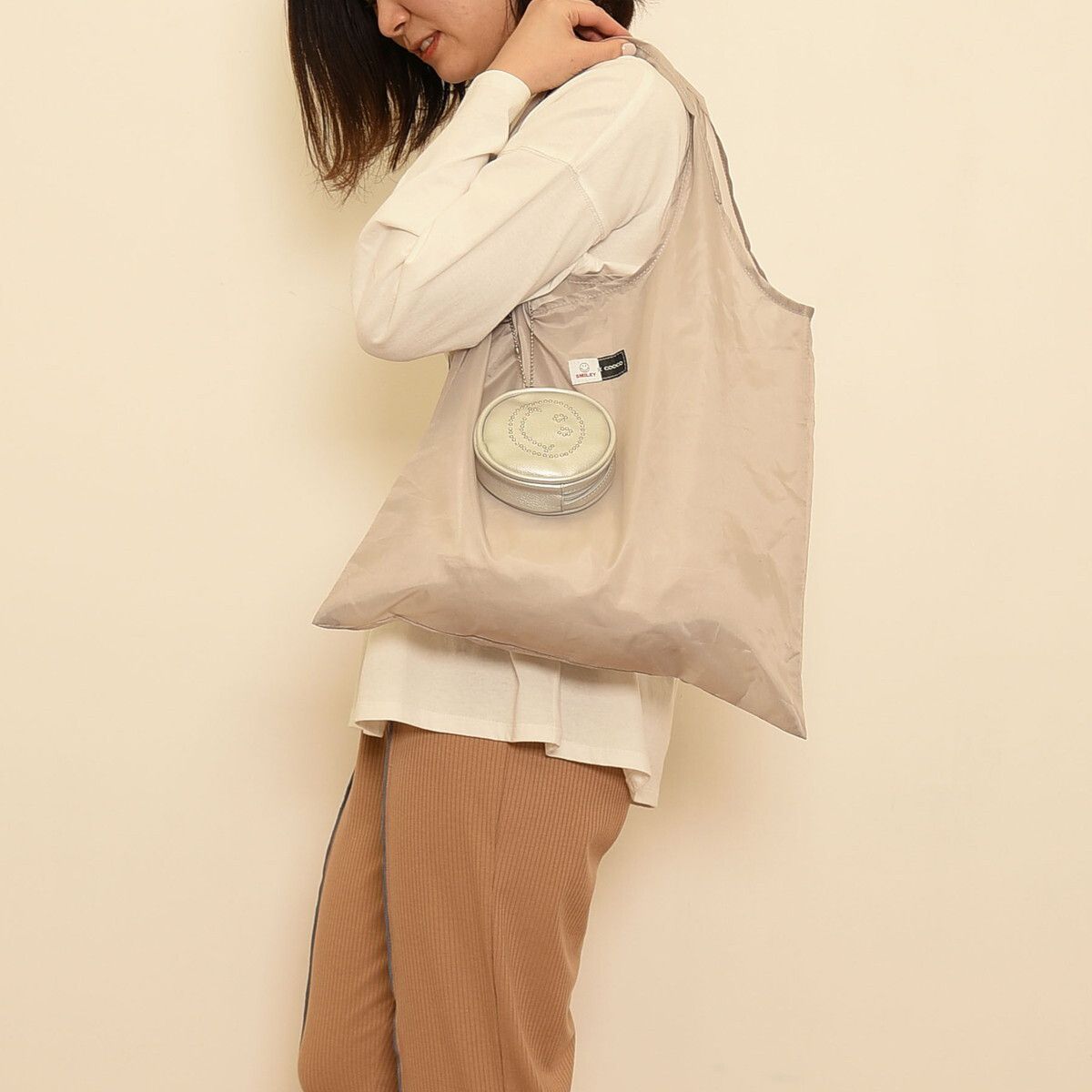 日本 COOCO - SMILEY聯名款 可收納環保袋/購物袋-陽光黃 (W42*H39cm)