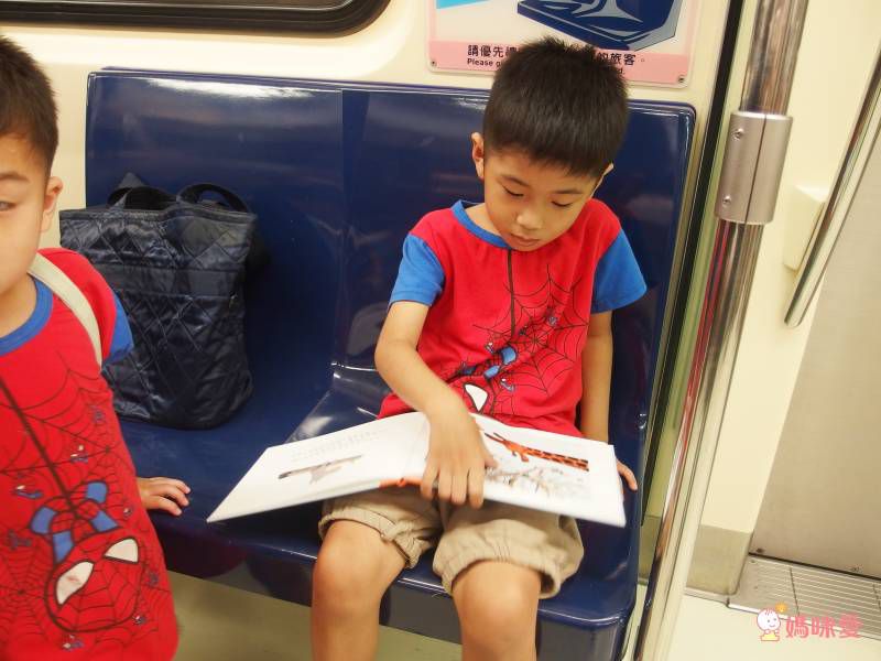 《不會游泳的獅子》學習克服內心的恐懼