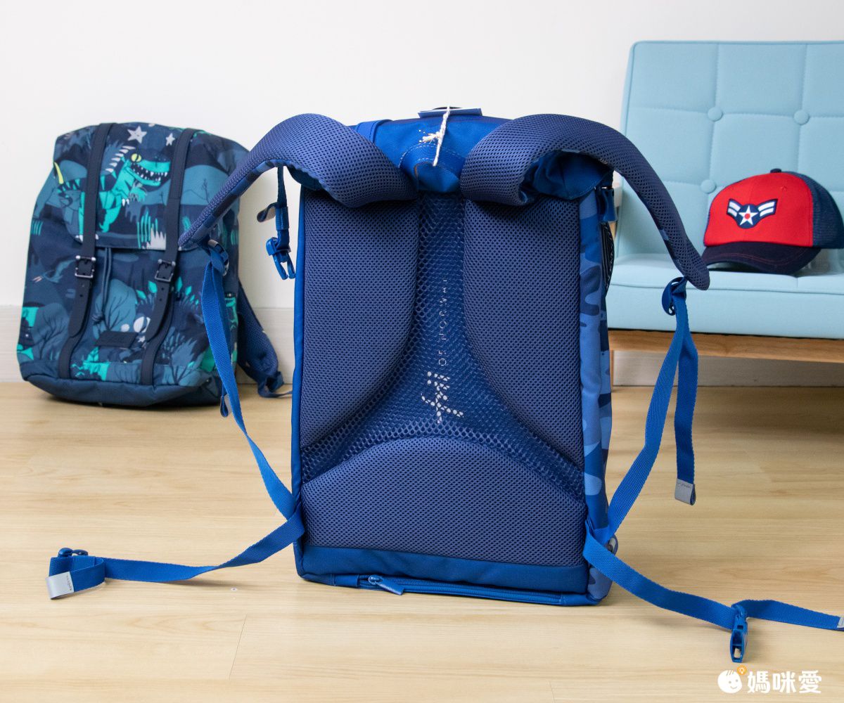 挪威Frii - 輕量護脊書包-桃粉 (30L)