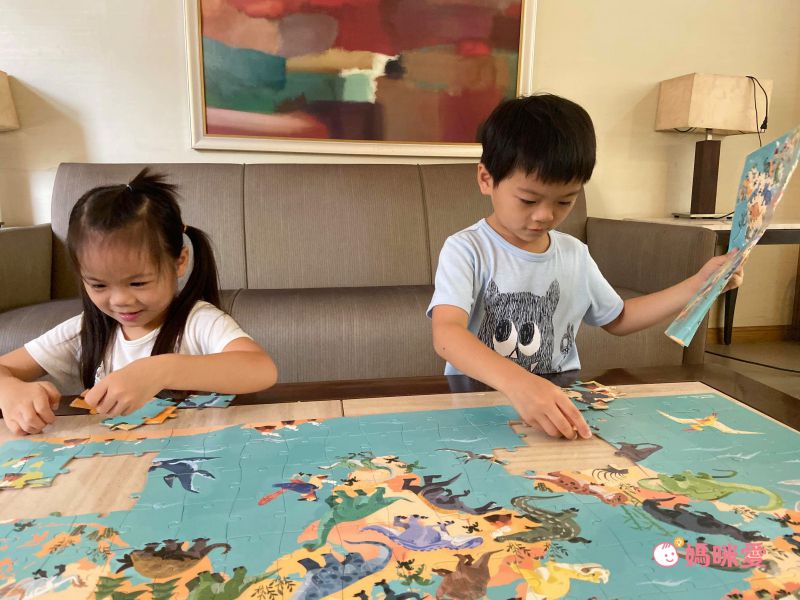 探索世界第一步【法國Janod】世界恐龍拼圖＆學習桌遊