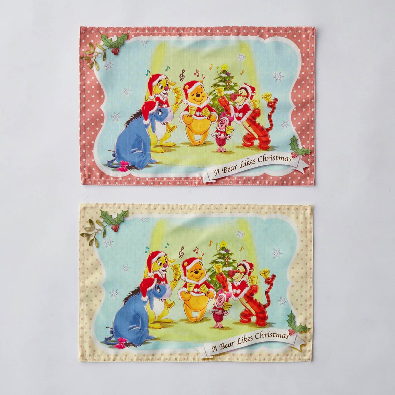 日本千趣會 - 迪士尼 防潑水餐墊兩入組-聖誕頌歌-紅x黃 (30×45cm)