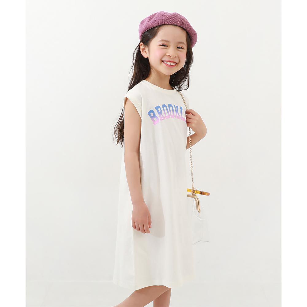 日本 devirock - 女孩印花法式袖休閒洋裝-漸層英文-白