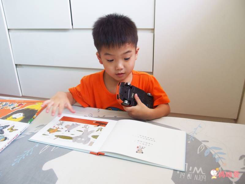 《不會游泳的獅子》學習克服內心的恐懼