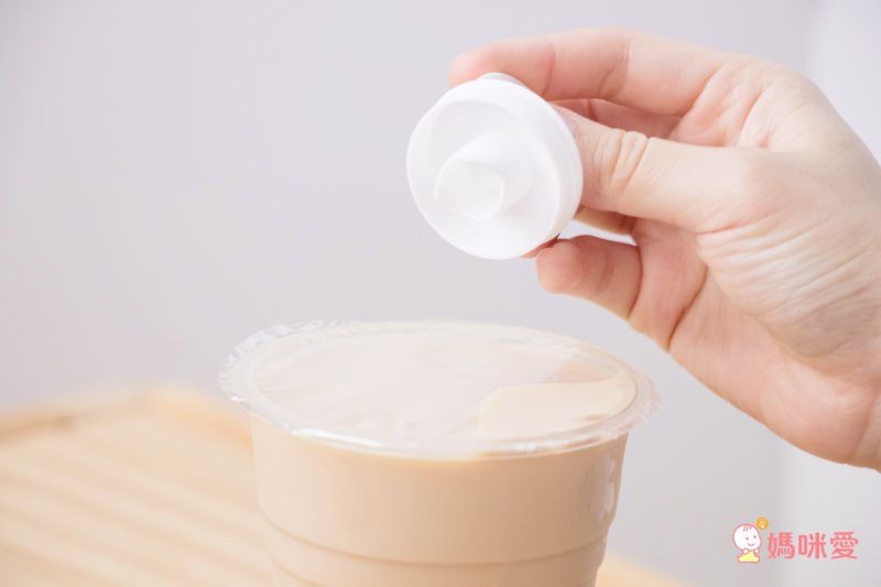 美國 Smily Mia 矽膠吸管組