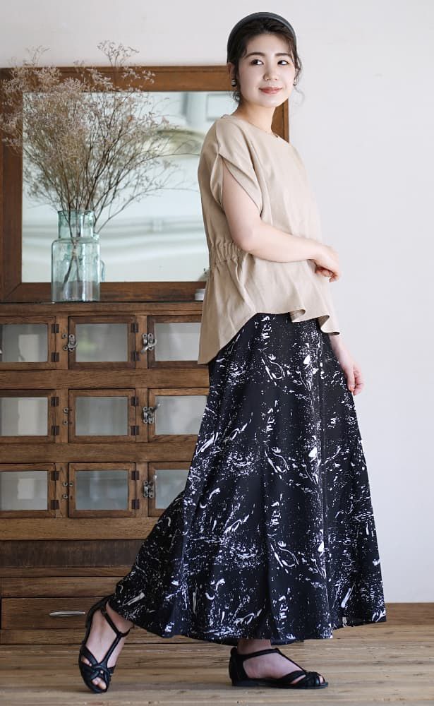 日本 zootie - 抗透汗 前短後長後縮腰設計一分袖上衣-淺藍