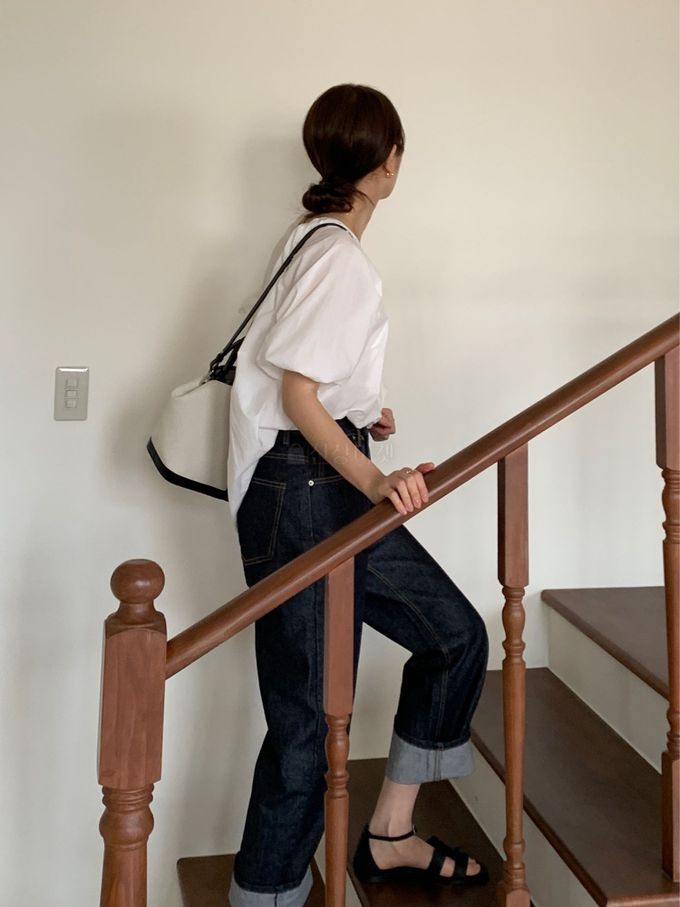 韓國 ANDYOUBROWN - 質感小釦泡泡袖襯衫-象牙白 (FREE)