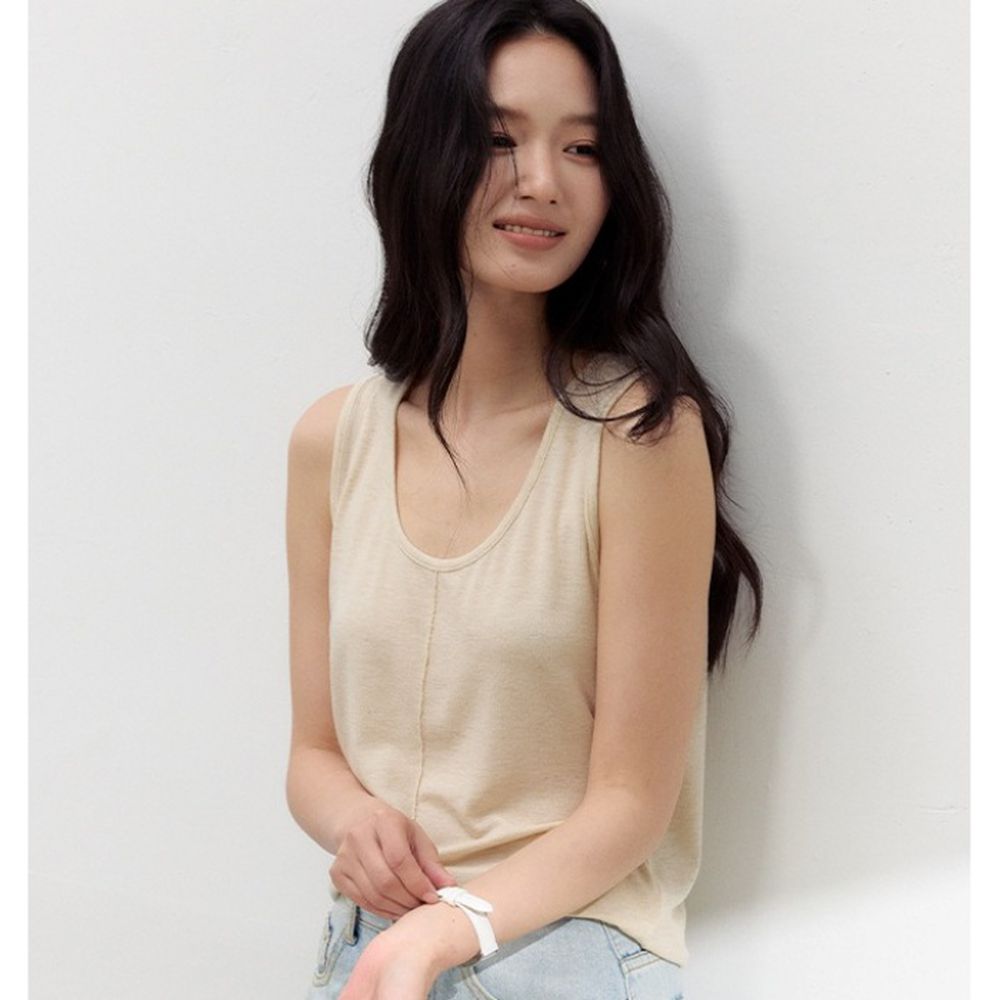 雲感天絲混亞麻中線U領背心-燕麥杏