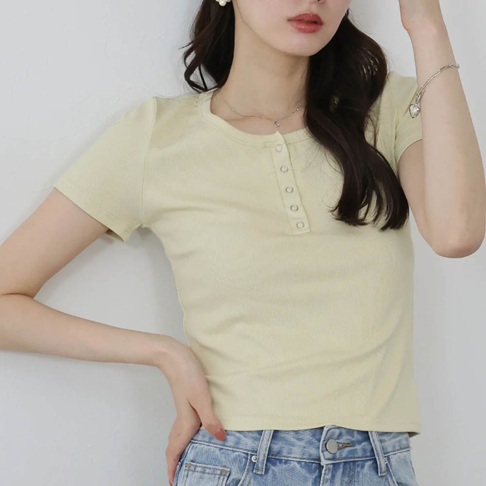 亨利領合身美型短袖上衣-淺黃
