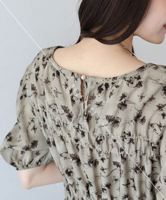 日本 BLUE EAST - 水墨感花卉束腰泡泡袖洋裝-棕綠 (M)