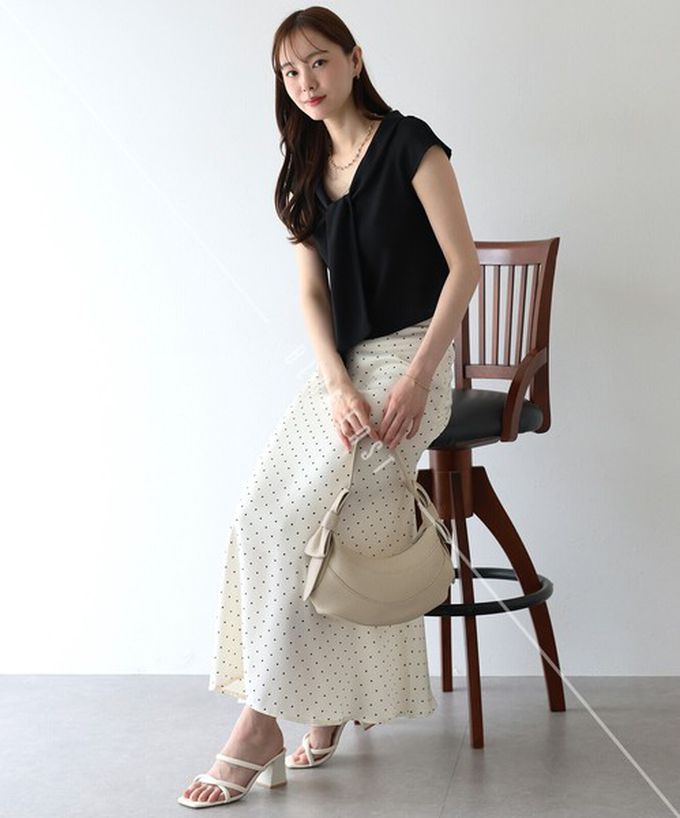 日本 BLUE EAST - 可愛雙蝴蝶結時尚紋理肩背小包-黑