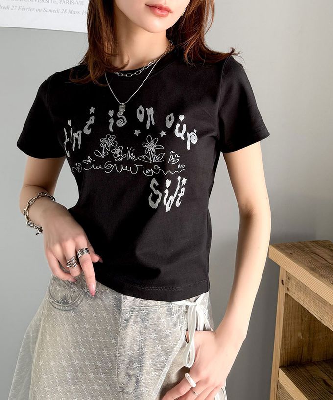 日本 Classical Elf - mily bilet 燙銀俏麗印花短袖上衣-黑