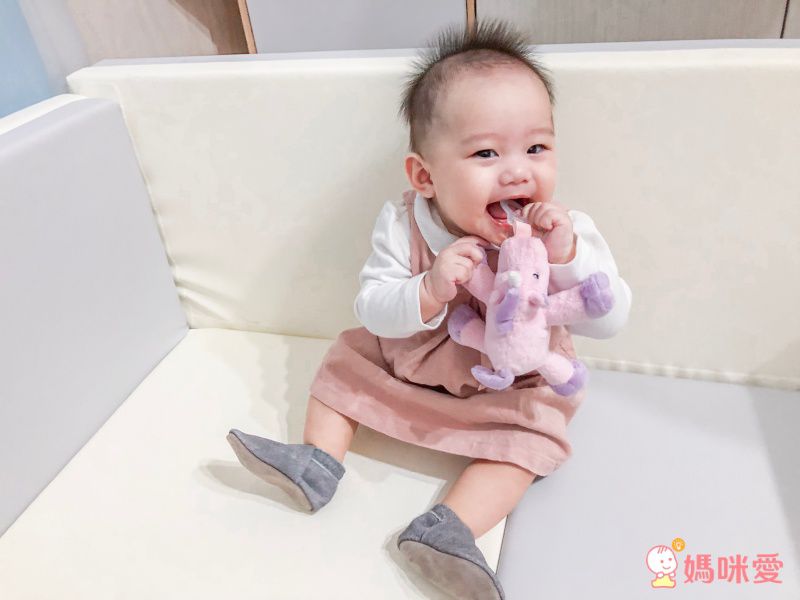 英國Inch Blue - 真皮手工寶寶鞋-水彩花