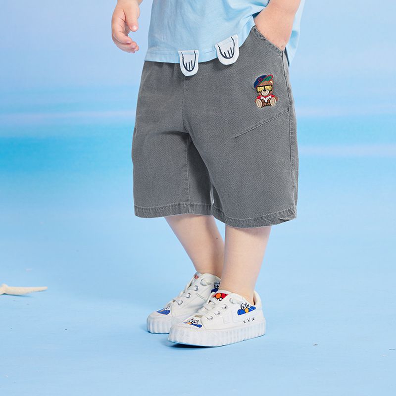 腰鬆緊牛仔休閒五分褲-墨鏡熊熊-淺藍色