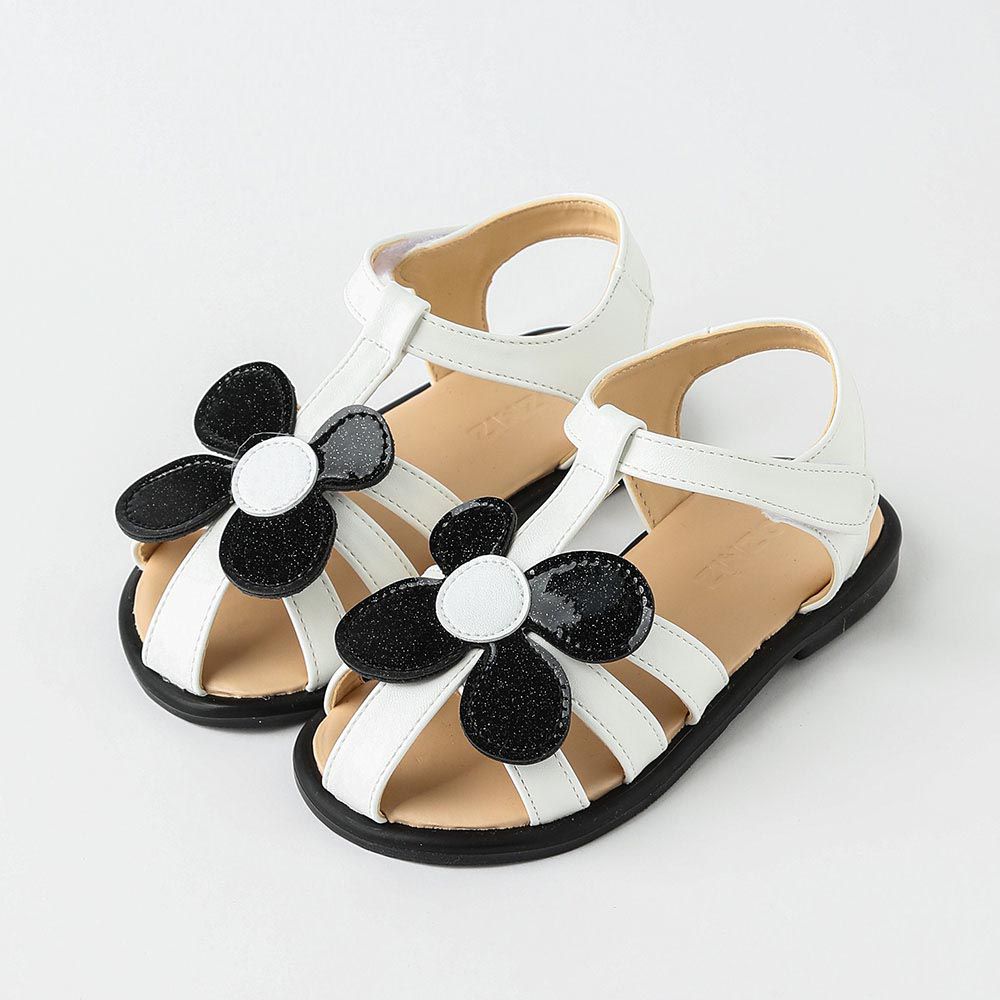 韓國 OZKIZ - 漆皮花朵裝飾鏤空涼鞋-白X黑
