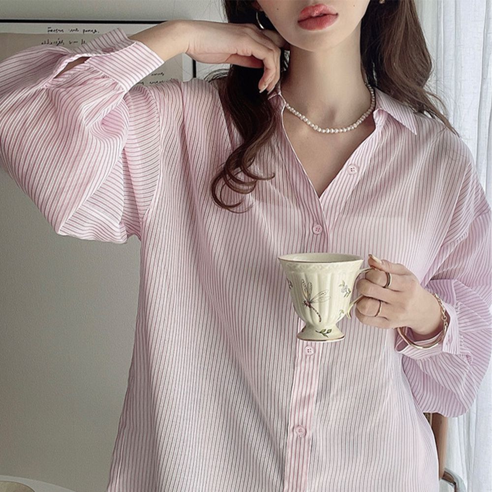 條紋透膚感寬鬆休閒感長袖襯衫-淺粉紅 (F)