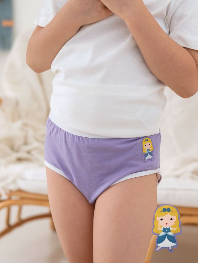 貝柔 Peilou - 天絲棉舒膚平衡童女三角褲-貼布繡-灰姑娘-紫