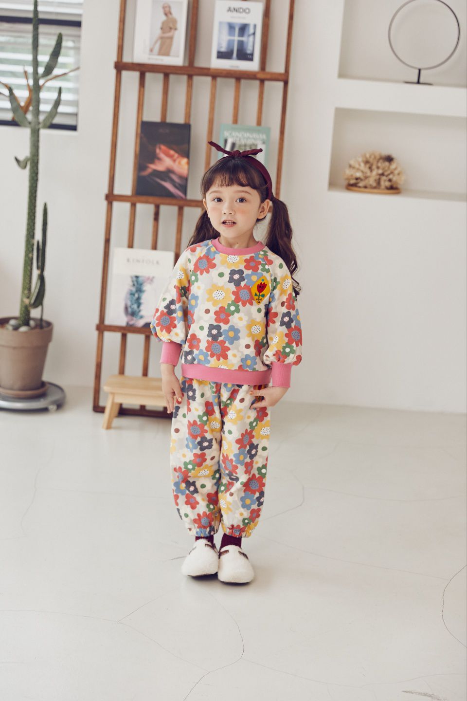 韓國 Mimico - 朵朵彩花印圓領長袖上衣