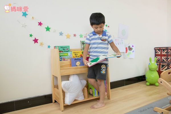 日本Yamatoya ◆ 小小畢卡索系列 幼兒書桌椅組！在家也要蒙特梭利❤