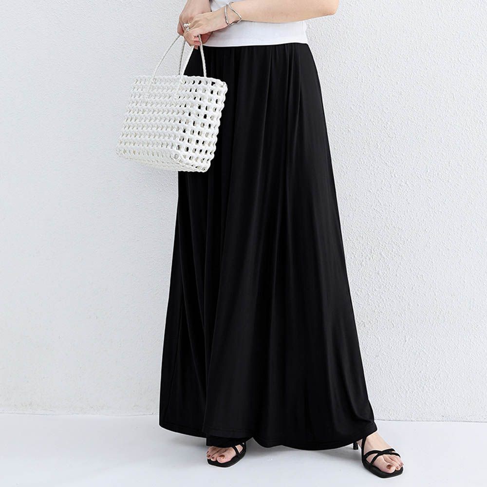 莫代爾舒適大裙襬修身長裙-黑色