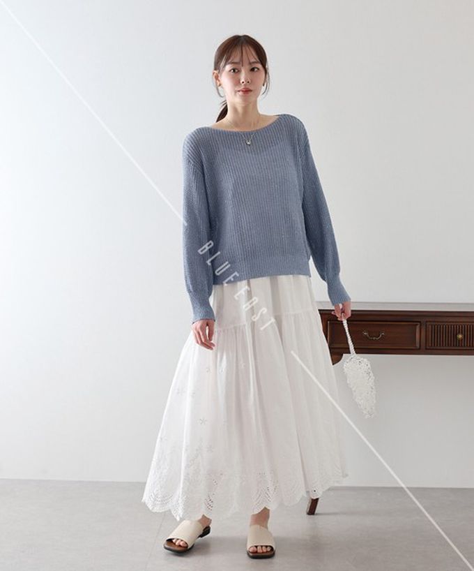 日本 BLUE EAST - 典雅船領閃爍亮片網眼針織上衣-藍