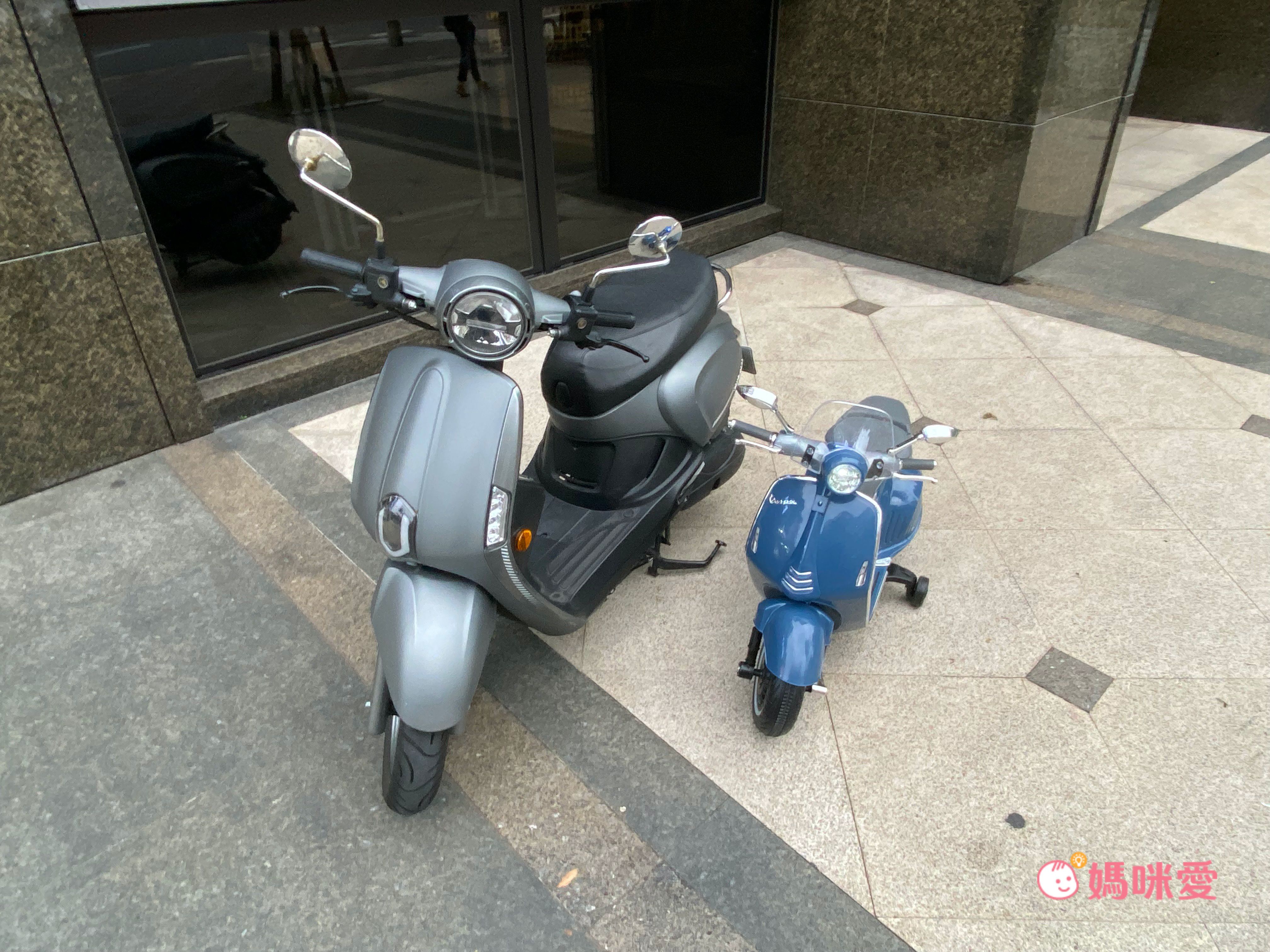 \ 限時特殺 /正宗原版授權【偉士牌Vespa】 迷你電動車