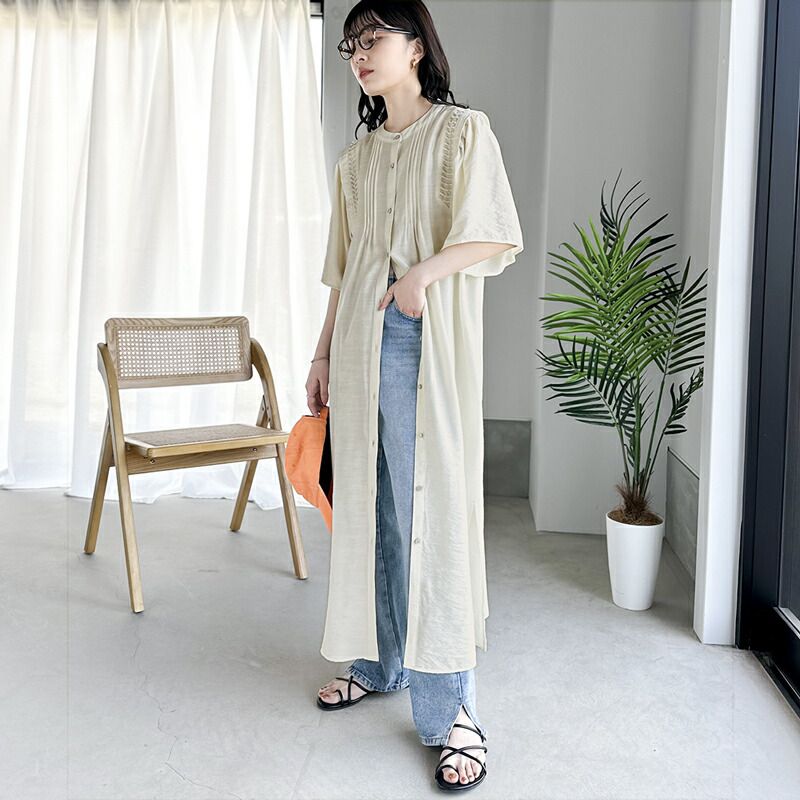 日本 Classical Elf - 優雅垂墜感排扣長版襯衫-米杏