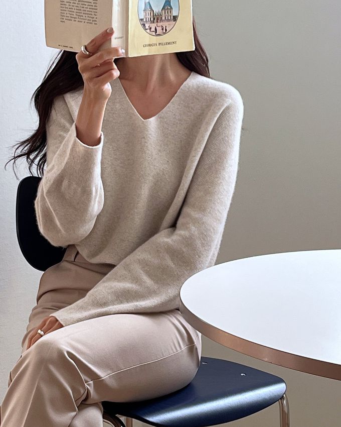 韓國女裝連線 - 溫柔V領喀什米爾羊毛長袖針織上衣-燕麥 (FREE)