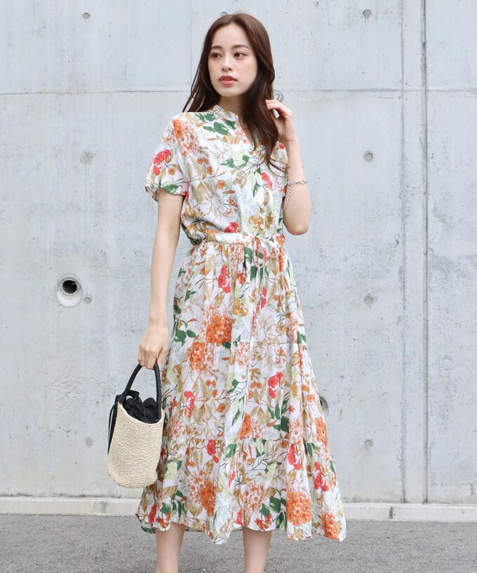 日本 BLUE EAST - 氣質小V領排釦短袖洋裝-木春菊-水藍 (M(Free))