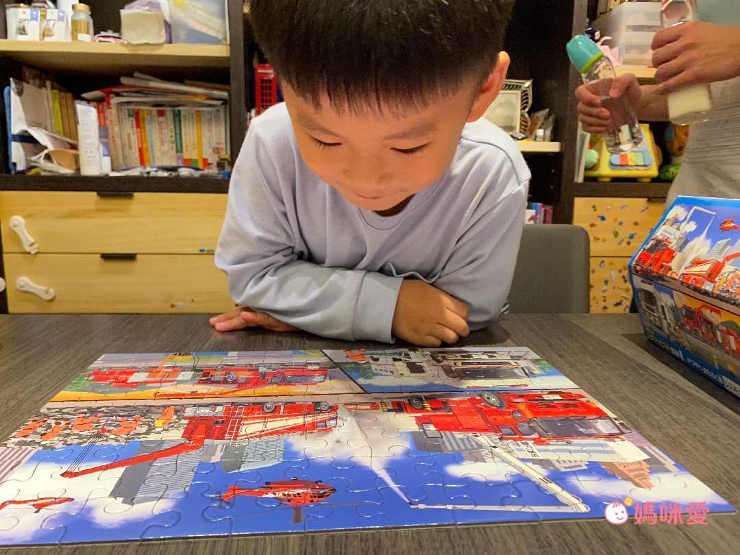 KUMON - 益智拼圖STEP 5-3 巴士、工程車及消防車-96pcs/117pcs/140pcs