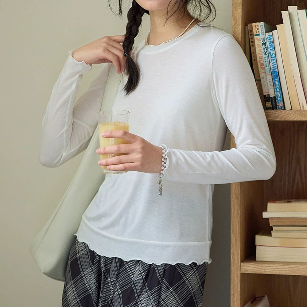 細緻綿柔3.2%羊毛天絲木耳邊長袖上衣-椰奶白