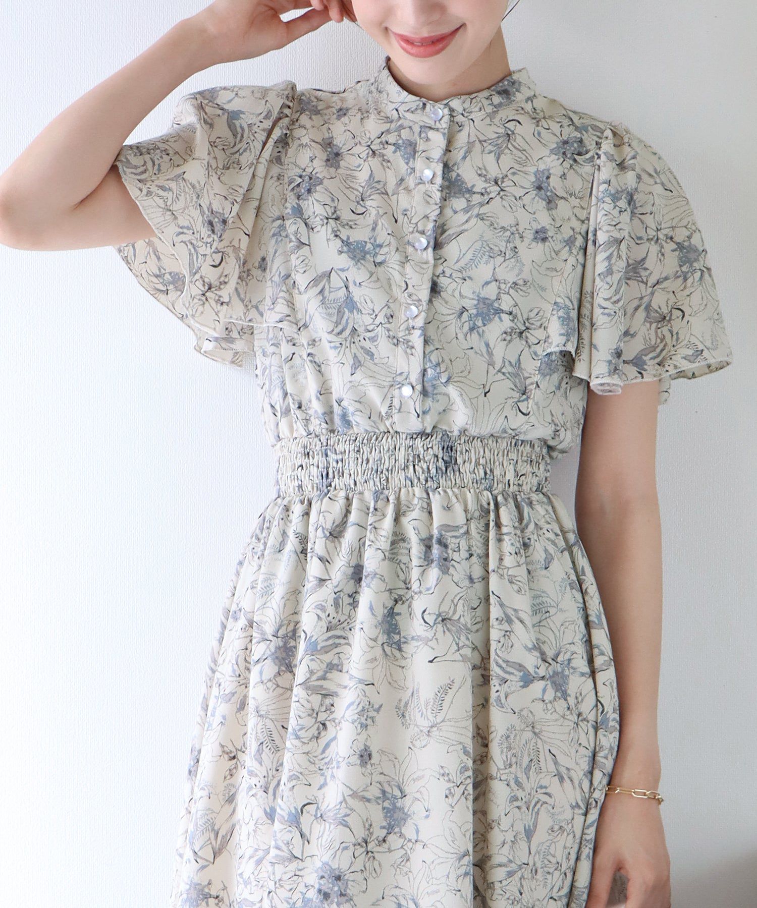 日本 BLUE EAST - 浪漫時光碎花雪紡短袖洋裝-寧靜花園-淺粉紫