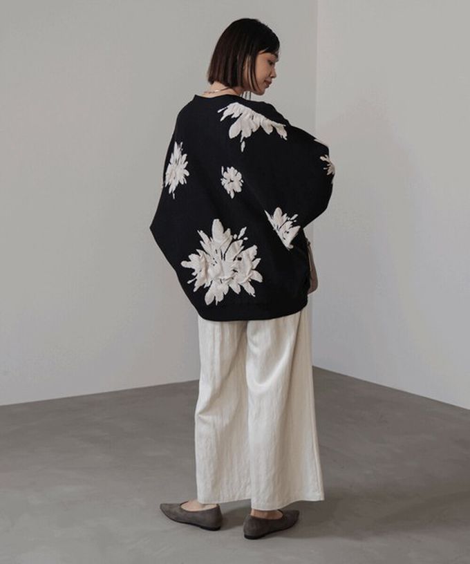 日本 Bab - 唯美花卉寬鬆感針織開襟外套-白