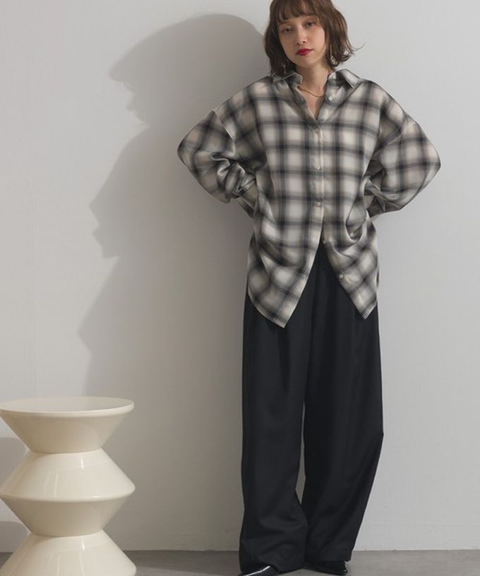 日本 ELENCARE DUE - 2way穿法輕盈透膚寬版薄襯衫-格紋-黑白系