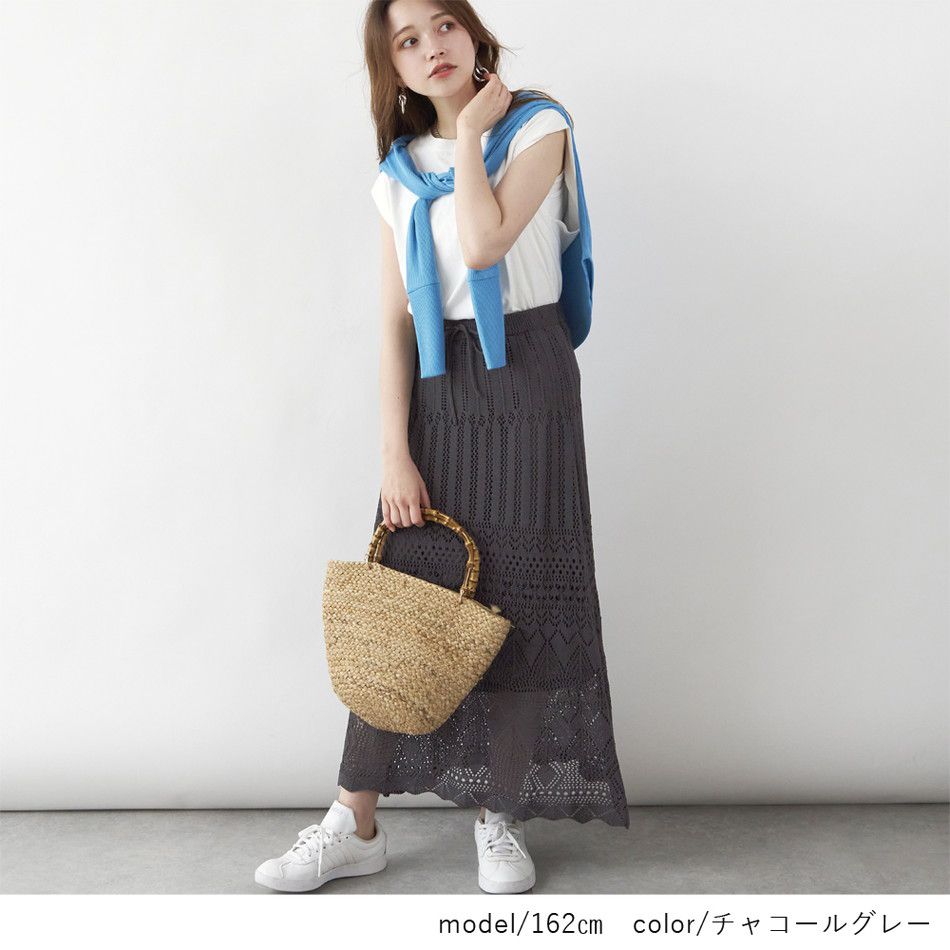 日本 Rejoule - 優雅鉤針雕花長裙-石墨黑