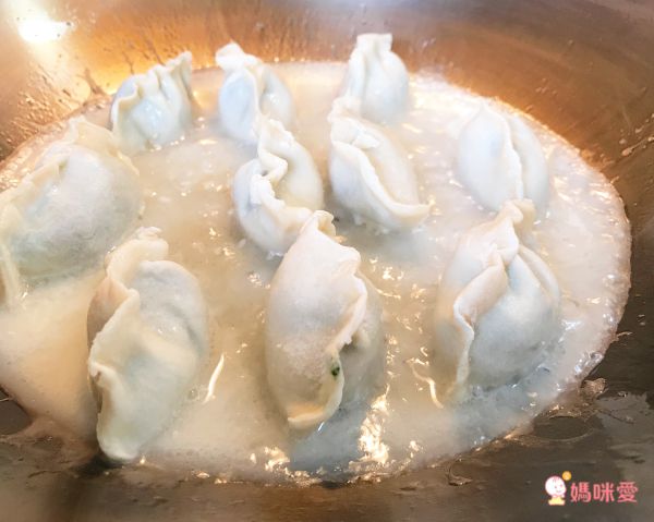 天然無添加、無人工色素【詹鬼媽咪糖果幼童手工水餃】