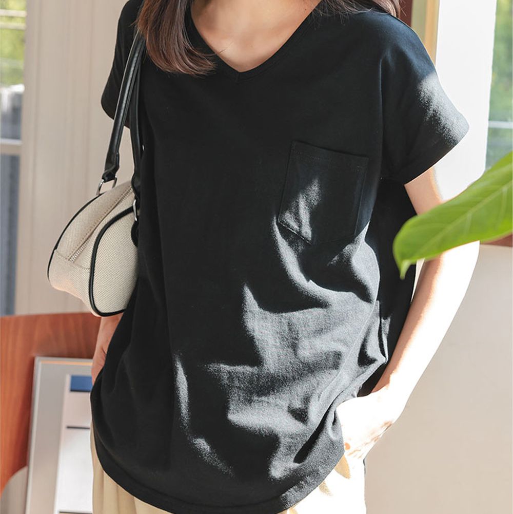 抗透汗 純棉V領口袋修身短袖上衣-黑