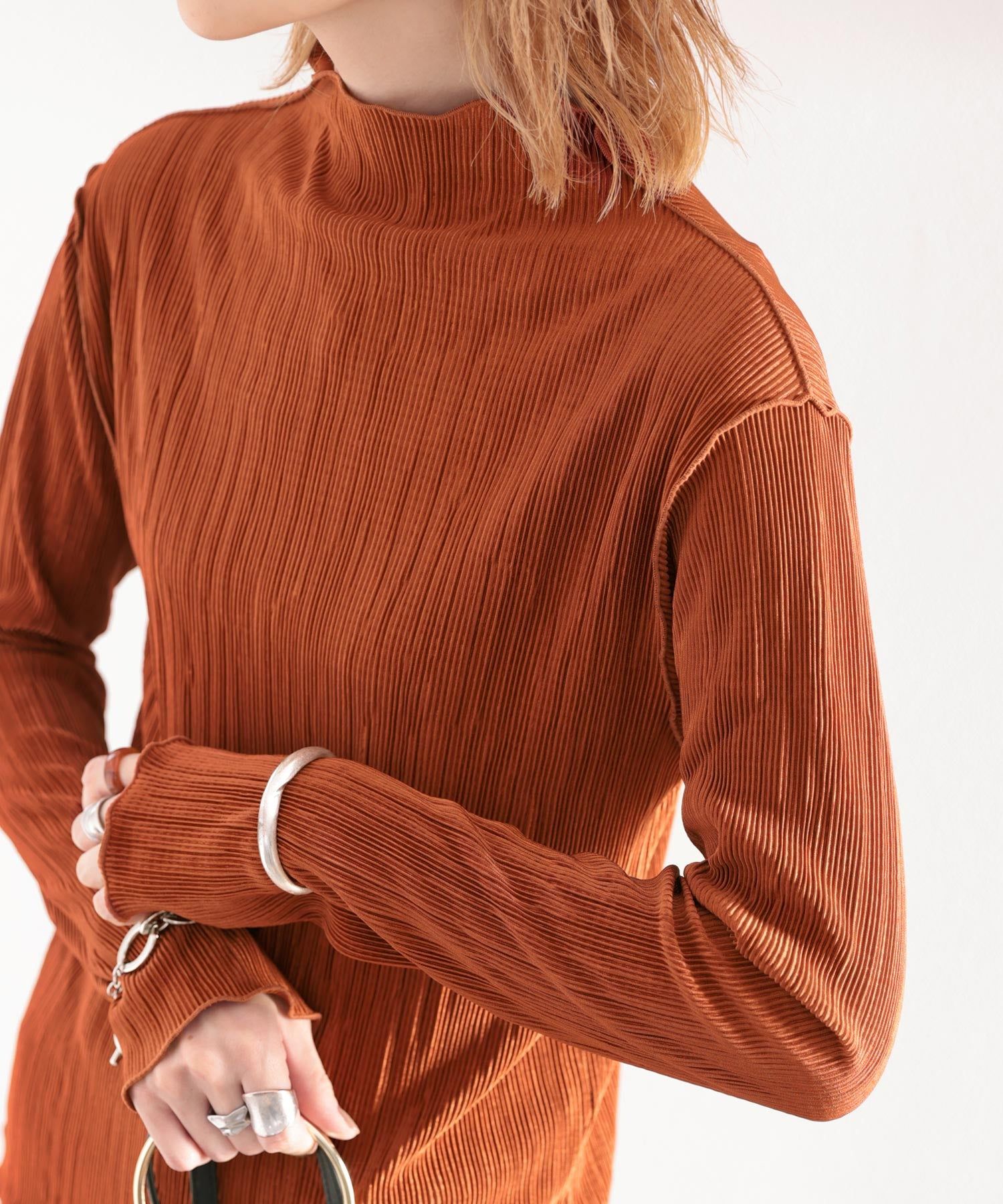 日本 Classical Elf - 光澤感木耳邊薄長袖上衣-酪梨綠