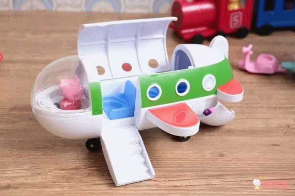 捏泥巴～捏泥巴【佩佩豬】家家酒