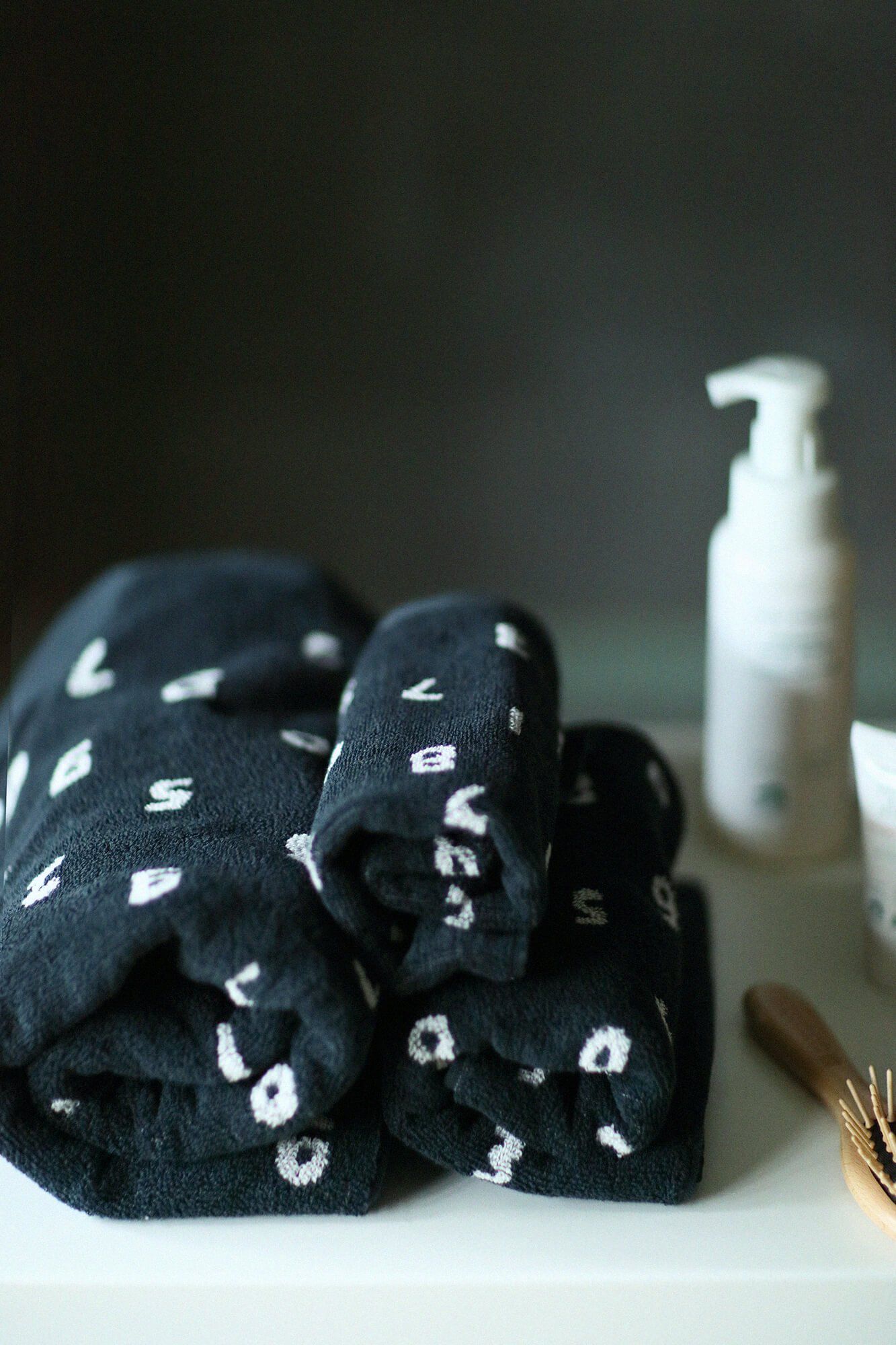 日本代購 - 【SOU·SOU】日本製今治純棉方巾-數字-黑 (34x36cm)