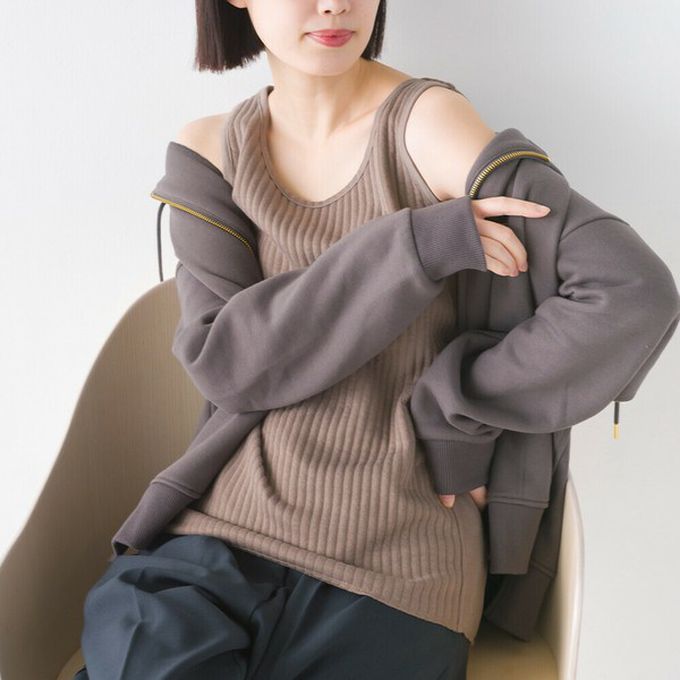 日本 OMNES - 直羅紋圓領無袖背心/內搭-卡其