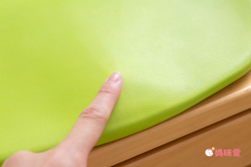 日本文具 SONIC - 人體工學 兒童學習椅墊