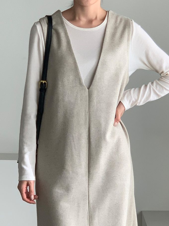 韓國女裝連線 - 簡約V字混羊毛側開連身洋裝-燕麥杏 (FREE)