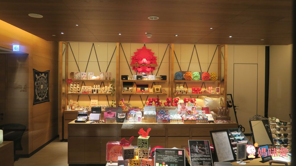 台南大員皇冠四人房2大1小$4299起 指定平日