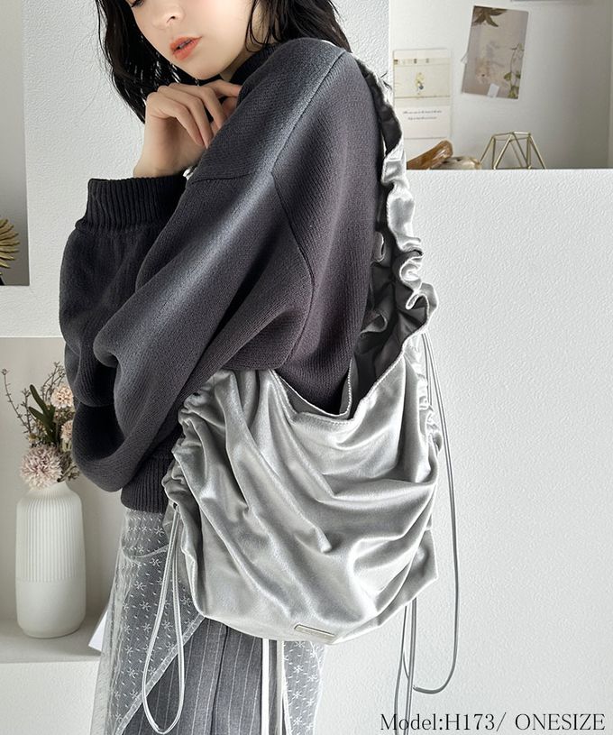 日本 Classical Elf - mily bilet 時尚絲絨皺摺肩背包-香檳米