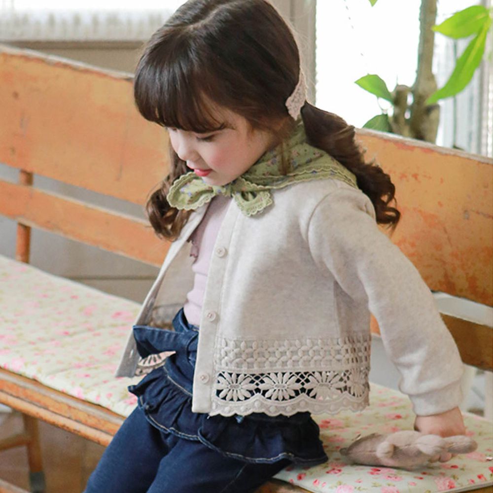 韓國 Puellaflo - 下擺鏤空雕花縮袖口針織外套-燕麥