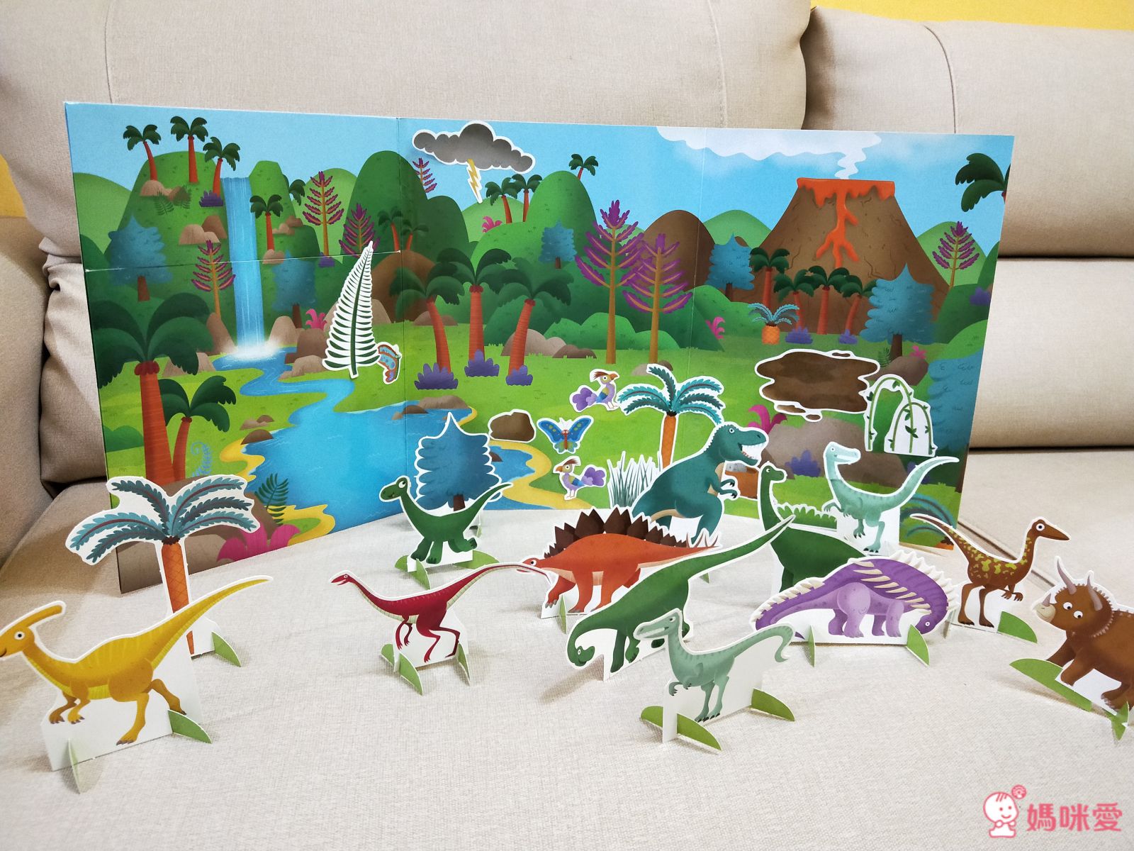 【超級英雄/蜘蛛人 貼紙書】熱愛英雄的男孩不能錯過☞大量貼紙與趣味題型 盡情當個小小英雄