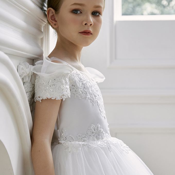 畢業典禮精工繡花荷葉一字肩純白紗小禮服