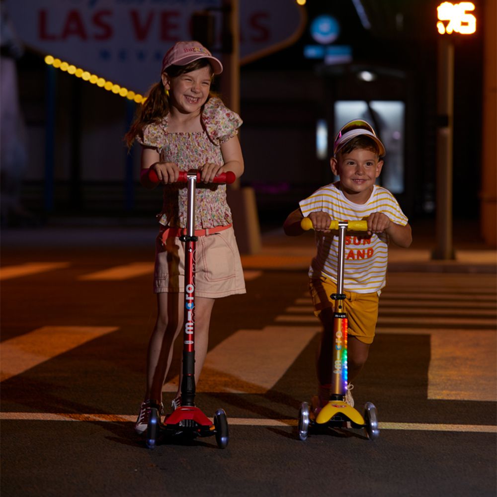 瑞士 Maxi Deluxe Foldable LED輪 折疊版兒童滑板車-炫亮粉