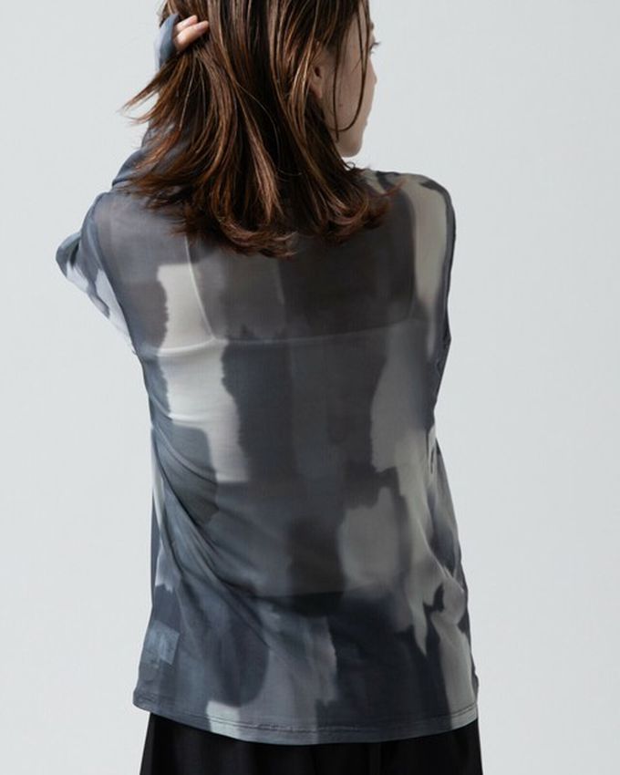 日本 gleam - 水彩畫風透膚休閒長袖上衣-深淺灰系