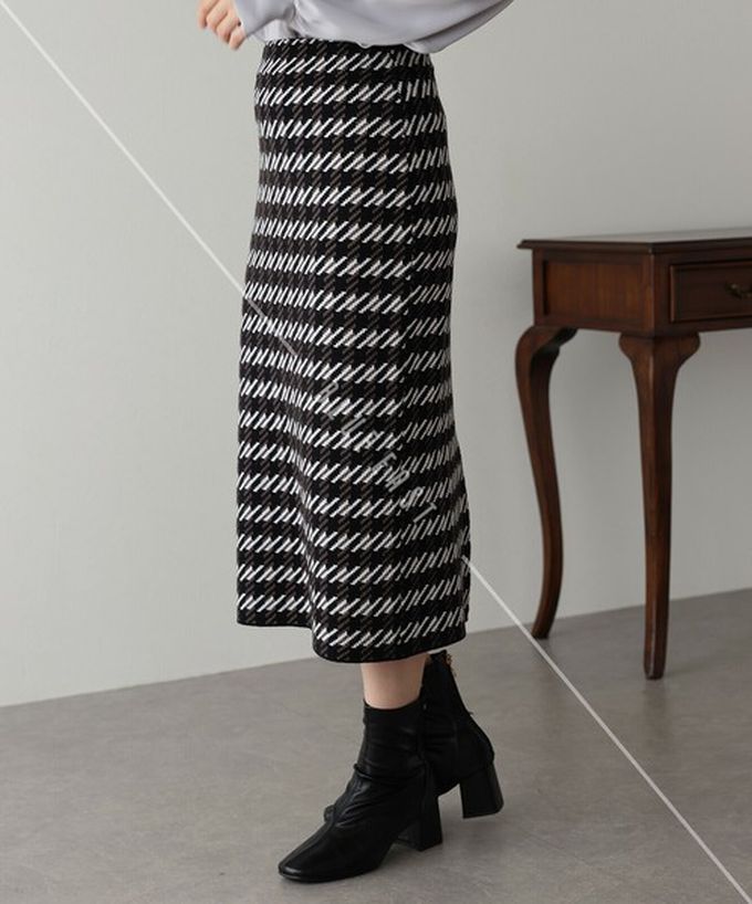 日本 BLUE EAST - 氣質千鳥格針織開叉合身長裙-杏米